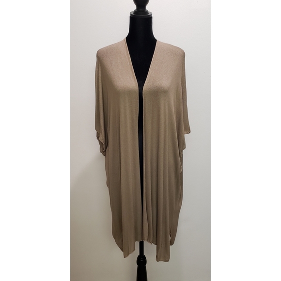 🆕️ Cardigan Light weight size. OS - Picture 2 of 3